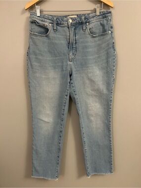 Madewell The Curvy Perfect Vintage Light Blue High-Rise Cropped Straight Jeans